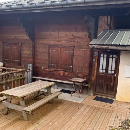 샬레 Savoyard Nest With Mont Blanc View *
